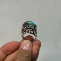 Vintage Labradorite ring, meticulously crafted from high-quality sterling silver