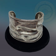 Hand Hammered Sterling Silver Cuff/Bangle Bracelet - Tibetan golden lotus